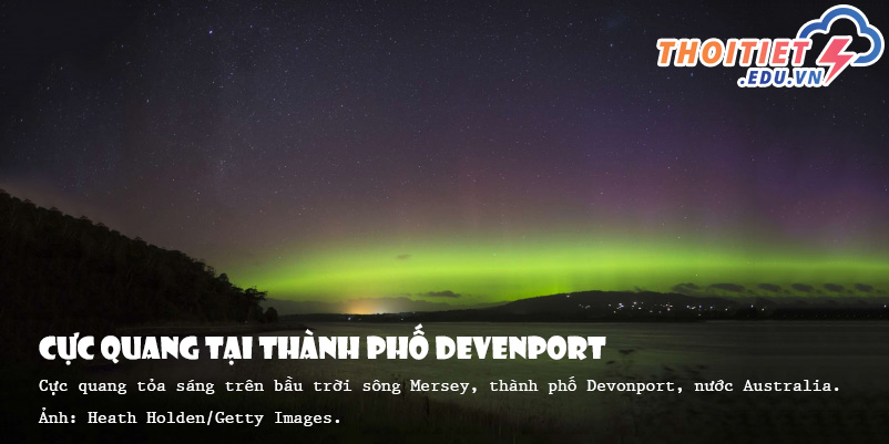 Cực quang trên bầu trời sông Mersey