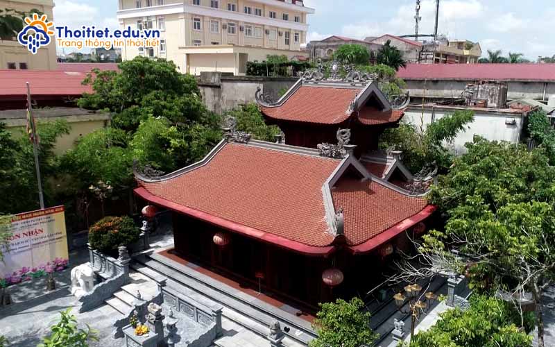 Đền thánh mẫu Thái Bình