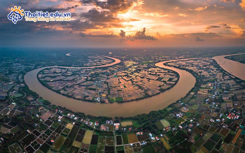 Bao quát sông ngòi tỉnh Long An