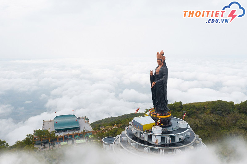 Thời gian khám phá núi Bà Đen Tây
