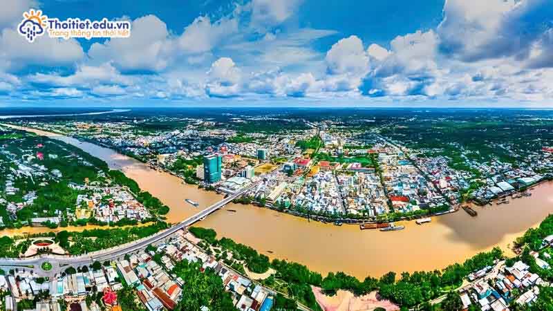 Vị trí đặc biệt ảnh hưởng địa điểm khí hậu Bình Định